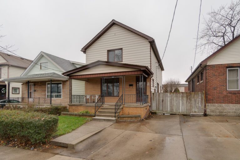 661 McKay, Windsor The Dan Gemus Real Estate Team