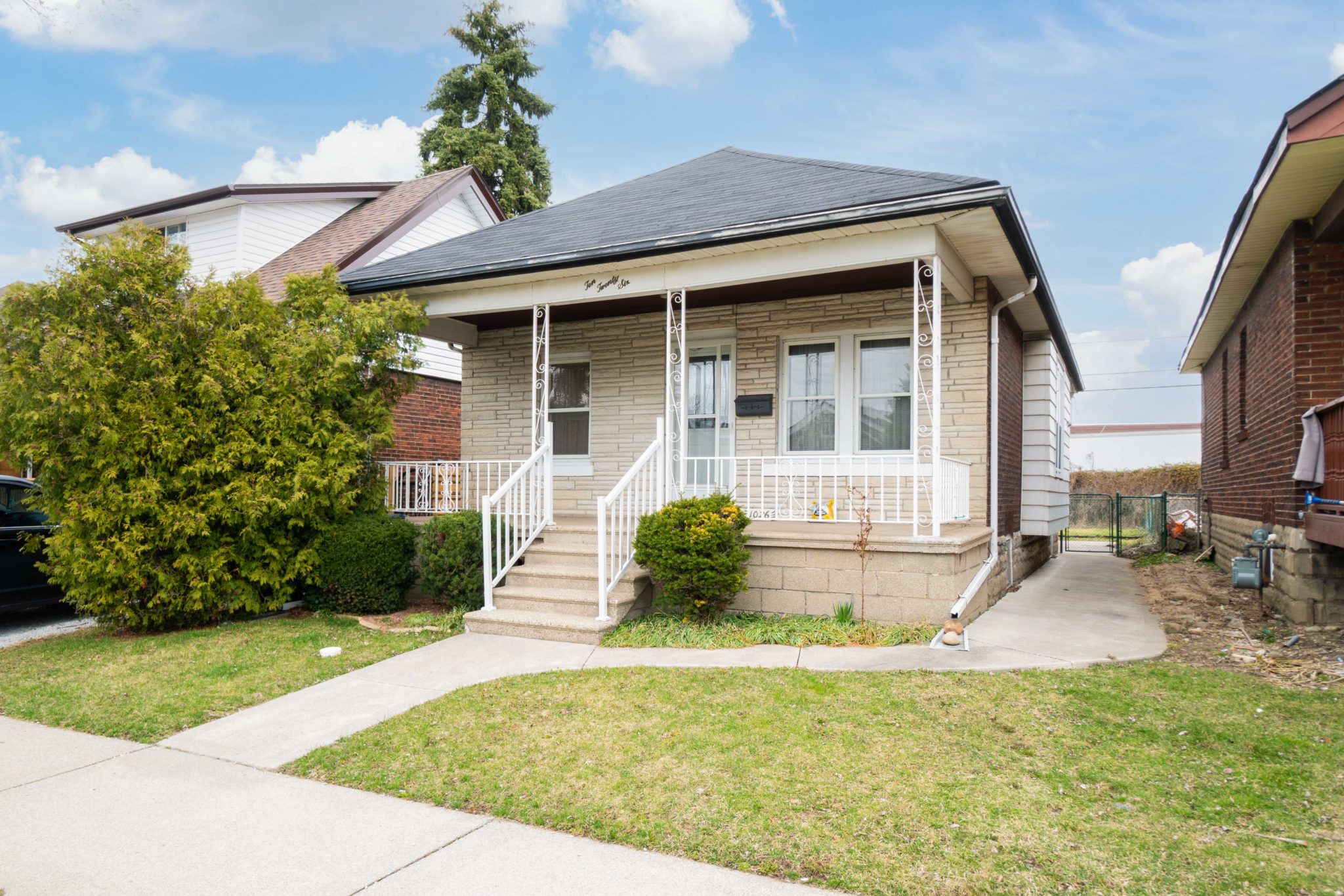 1026 Oak St., Windsor The Dan Gemus Real Estate Team