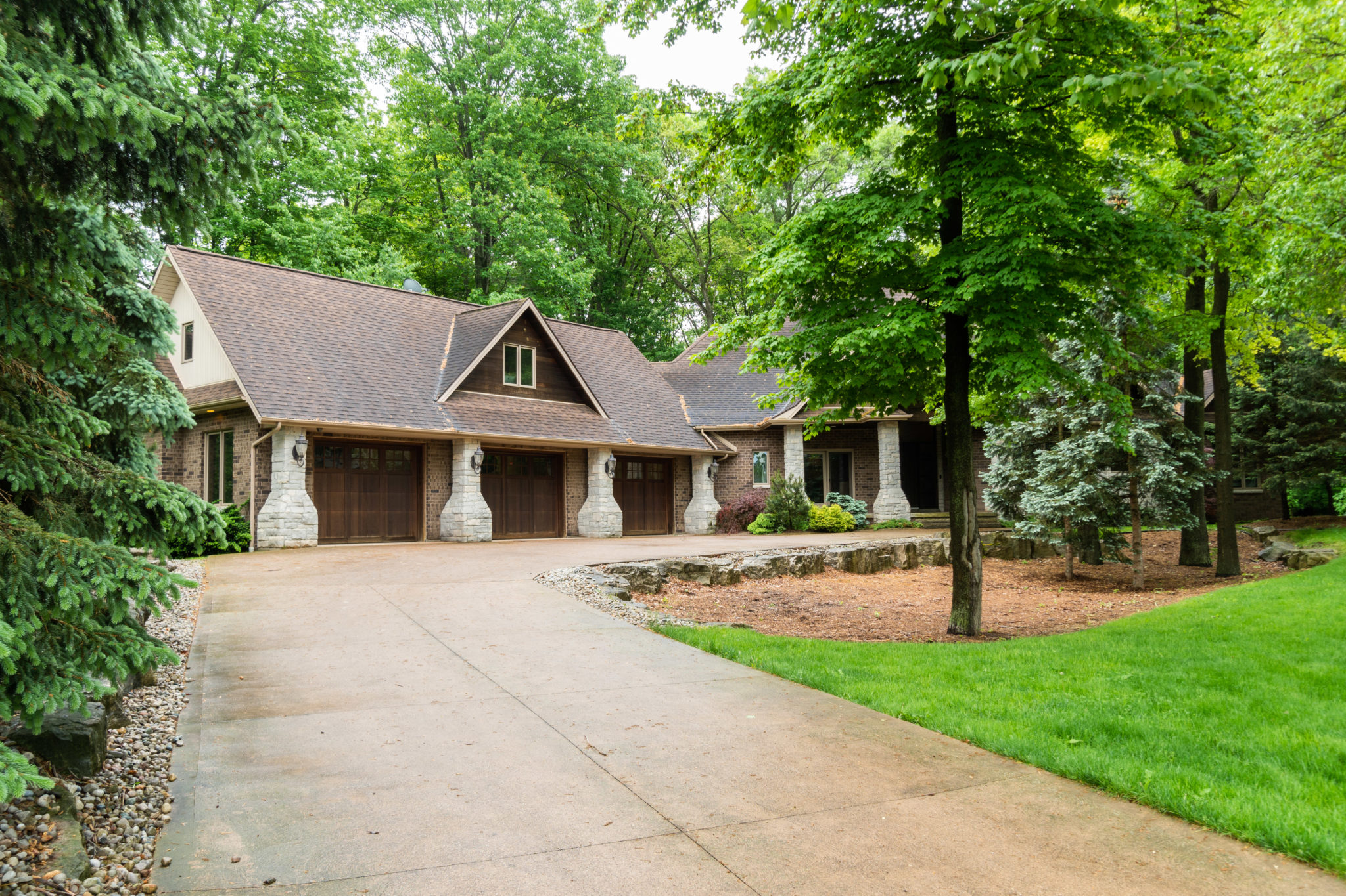 994 Golfwood Cres., LaSalle The Dan Gemus Real Estate Team